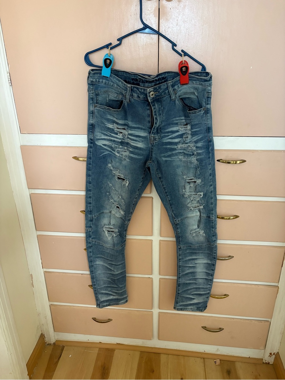 Rue21 Men's Ripped Medium Blue Skinny Jeans